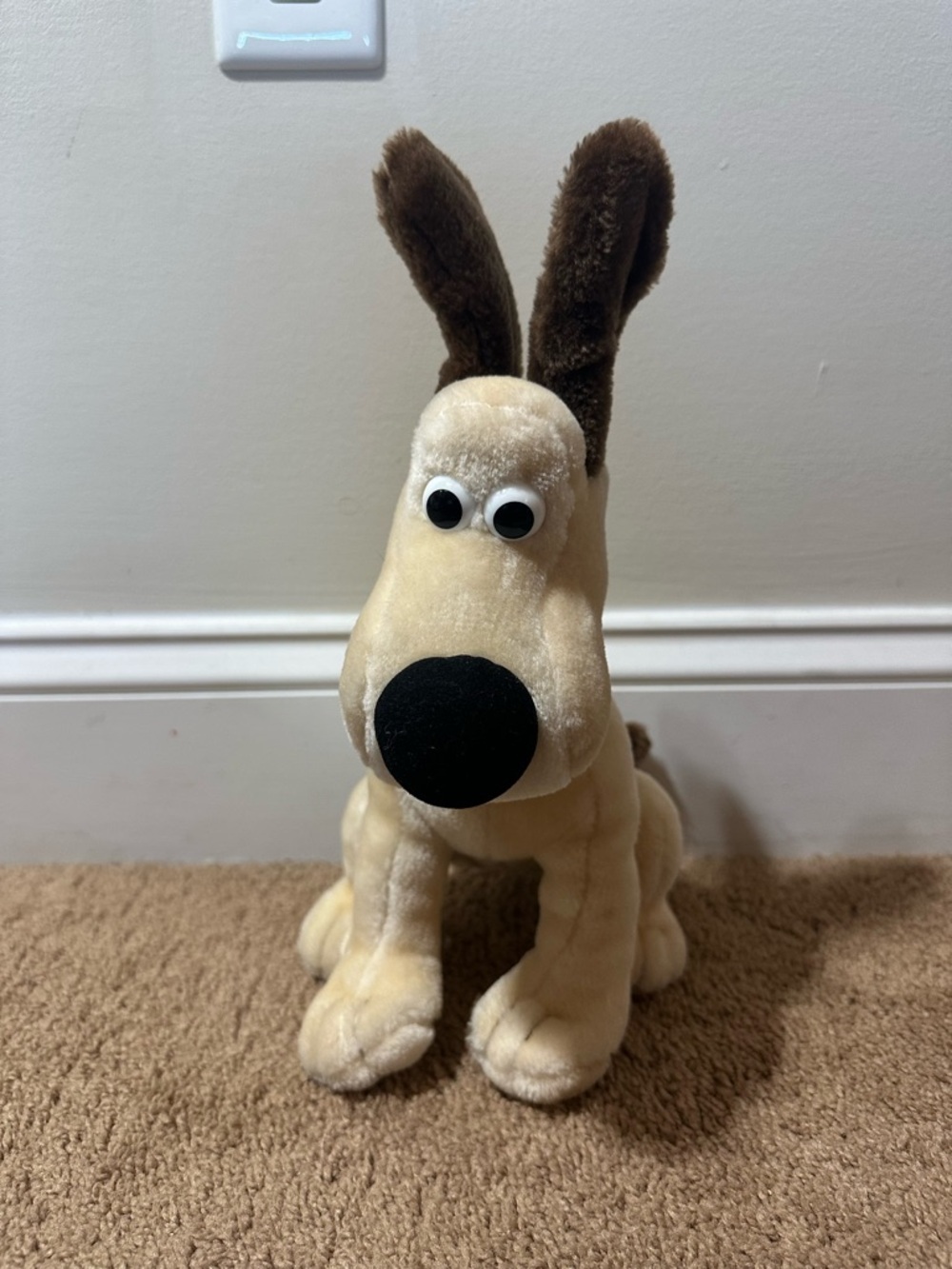 Vintage Gromit Wallace Character Plush Soft Toy Sitting Born To Play 1989